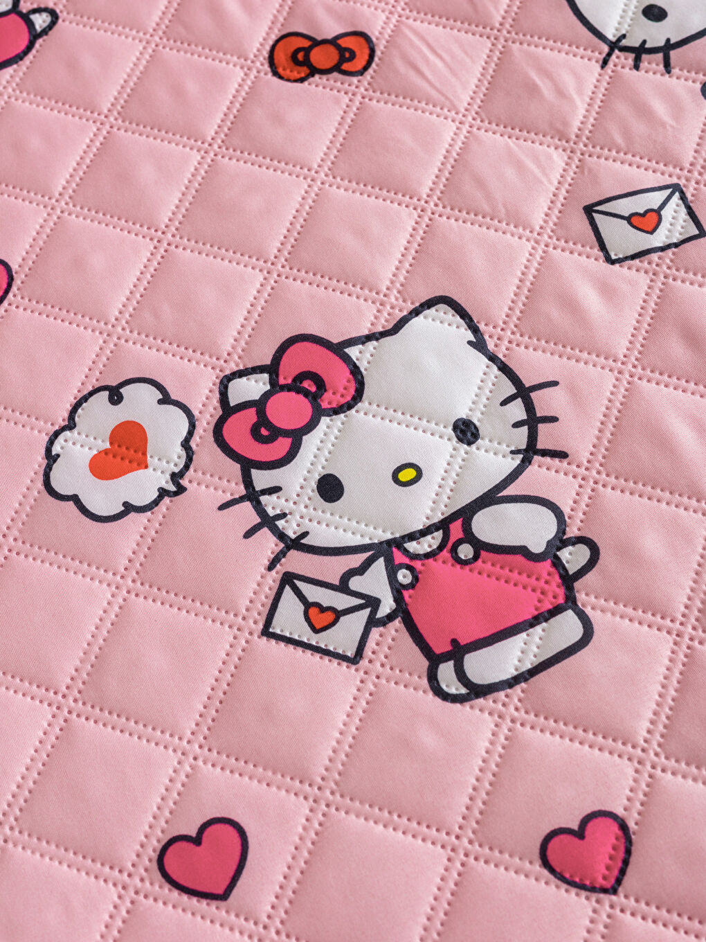 Hello Kitty Single Bedspread-2