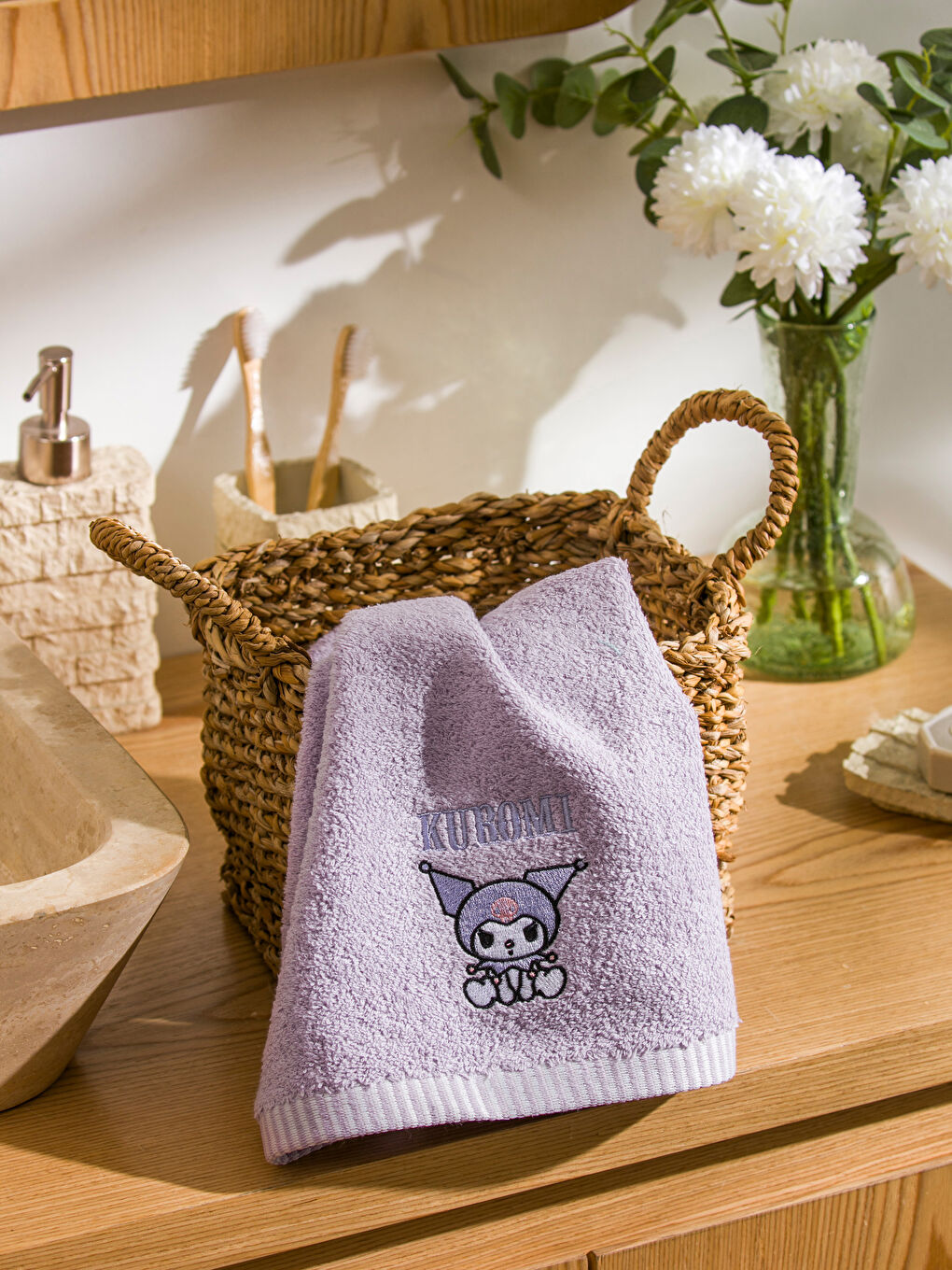 Mor Kuromi Nakışlı Pamuklu Yüz Havlusu 50x80 cm