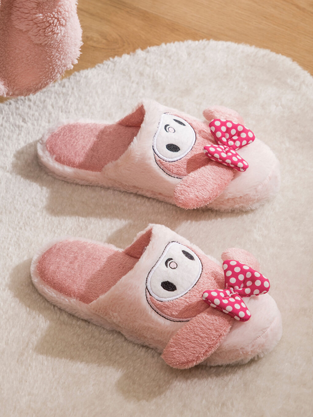 شبشب منزلي وردي امرأة-1