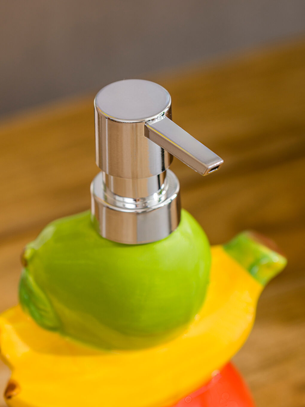 Разноцветный Диспенсер для жидкого мыла-1