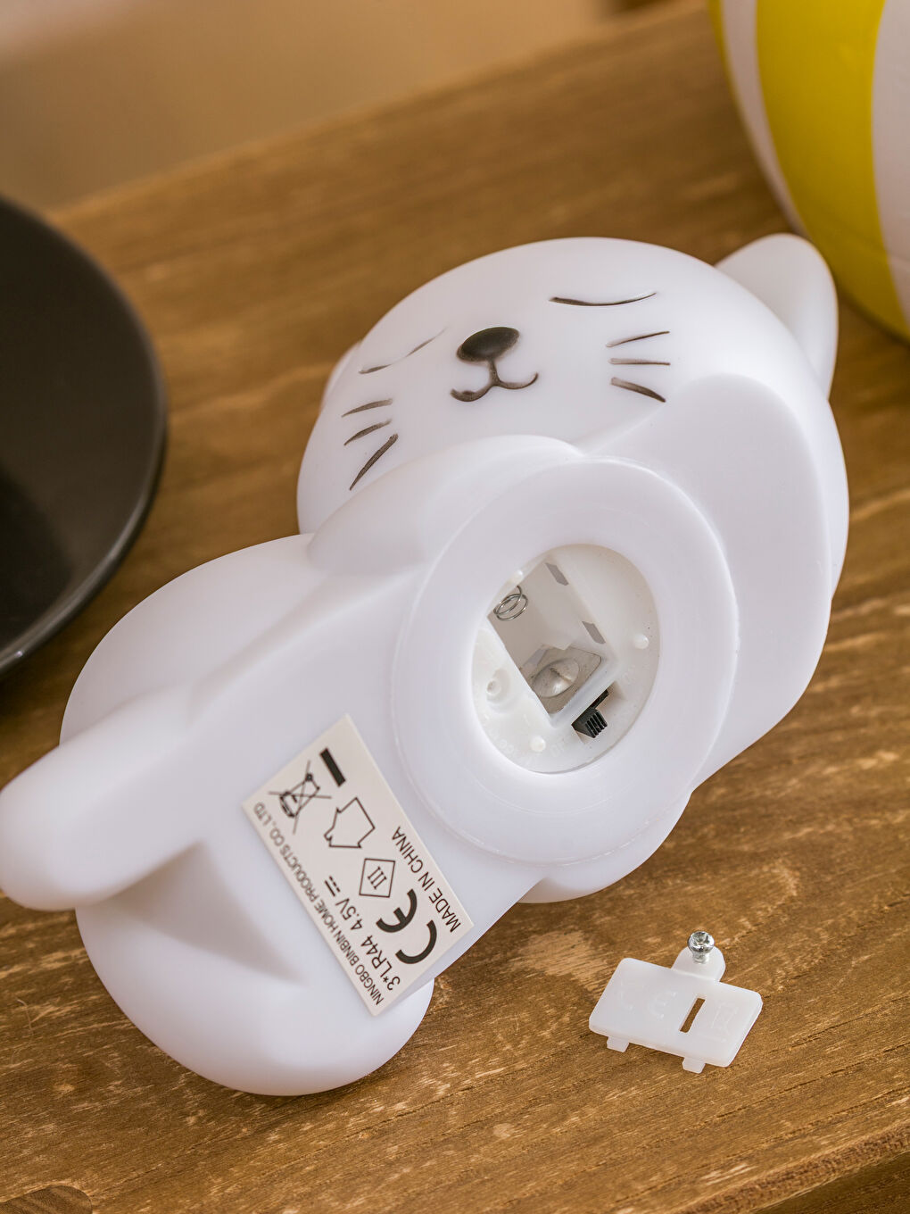 ضوء LED مزخرف بشكل قطة 17 سم-2