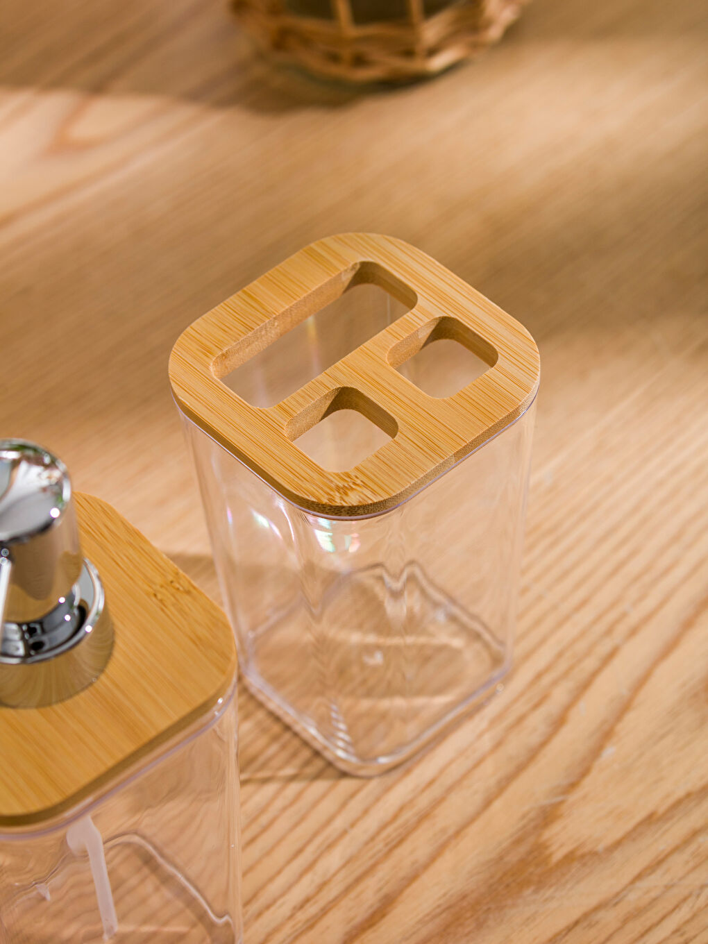 Karışık Ahşap Kapaklı Banyo Seti 2'li-2