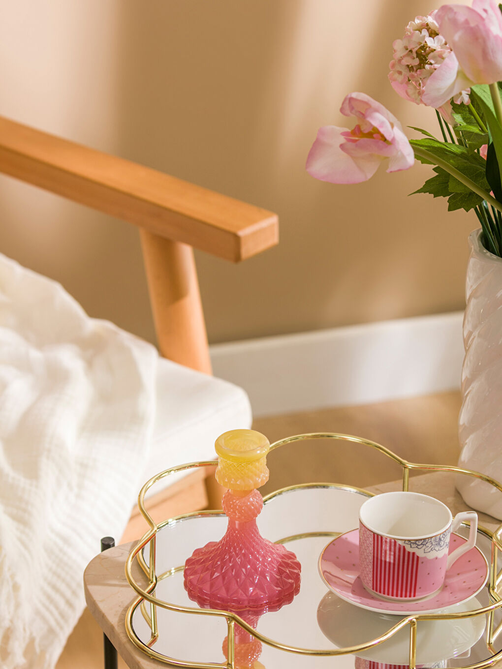 حامل شموع وردي-1