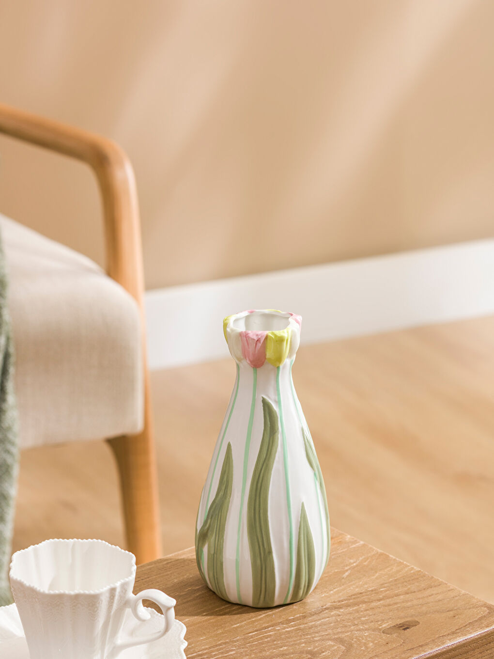 Flower Figured Ceramic Vase 20 cm-1