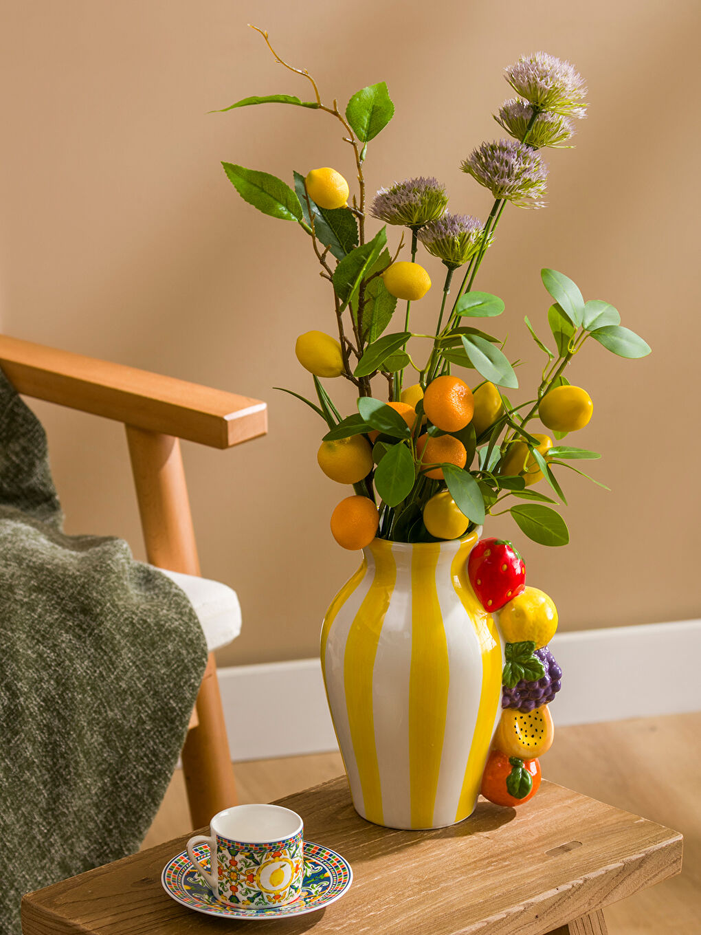 Karışık Meyve Desenli Seramik Vazo 21 cm