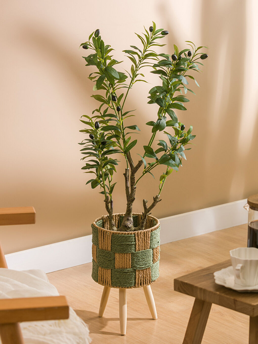 أصيص زهور مزخرف من الخوص مع قاعدة 35 سم