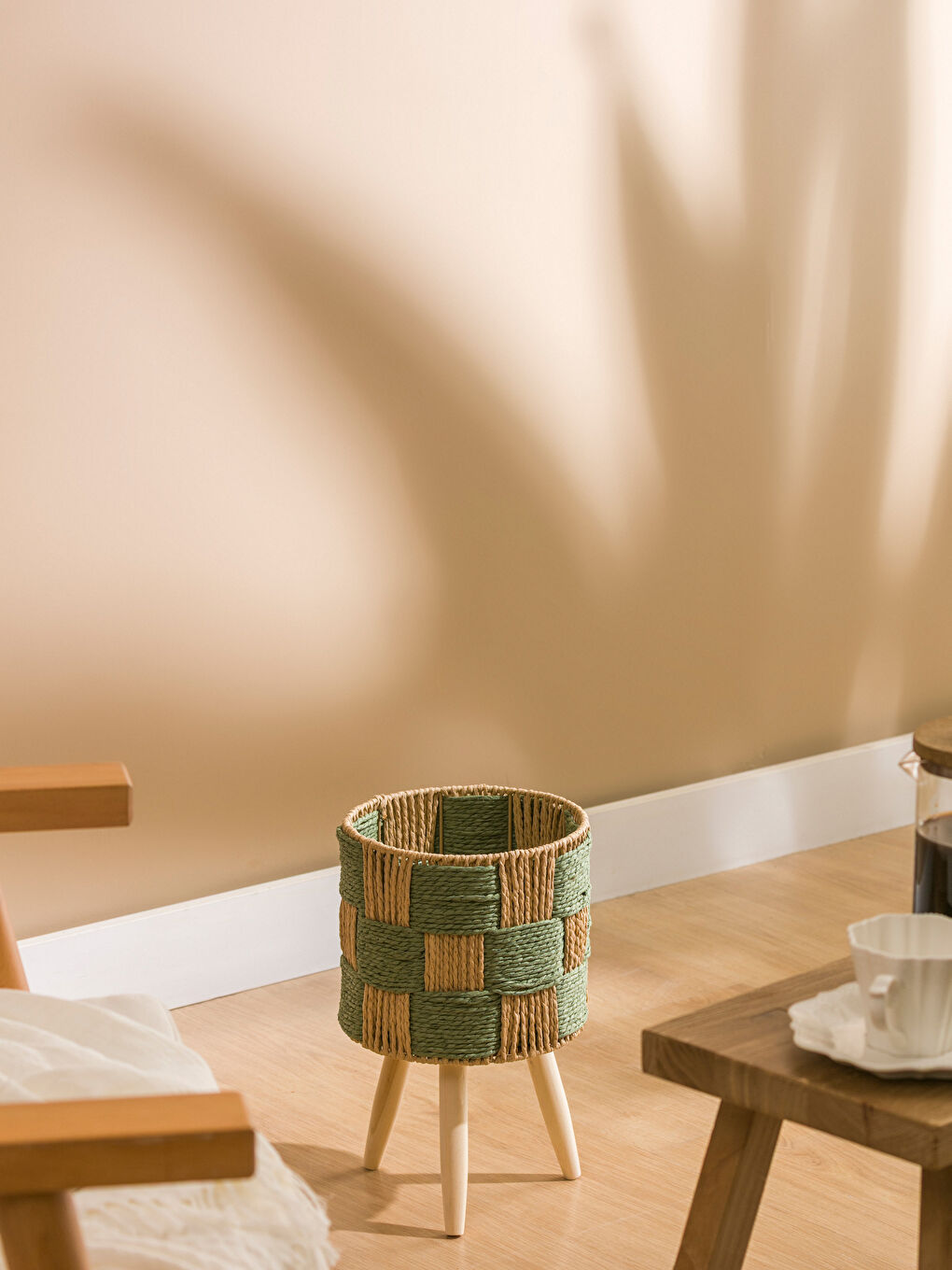 أصيص زهور مزخرف من الخوص مع قاعدة 35 سم-1