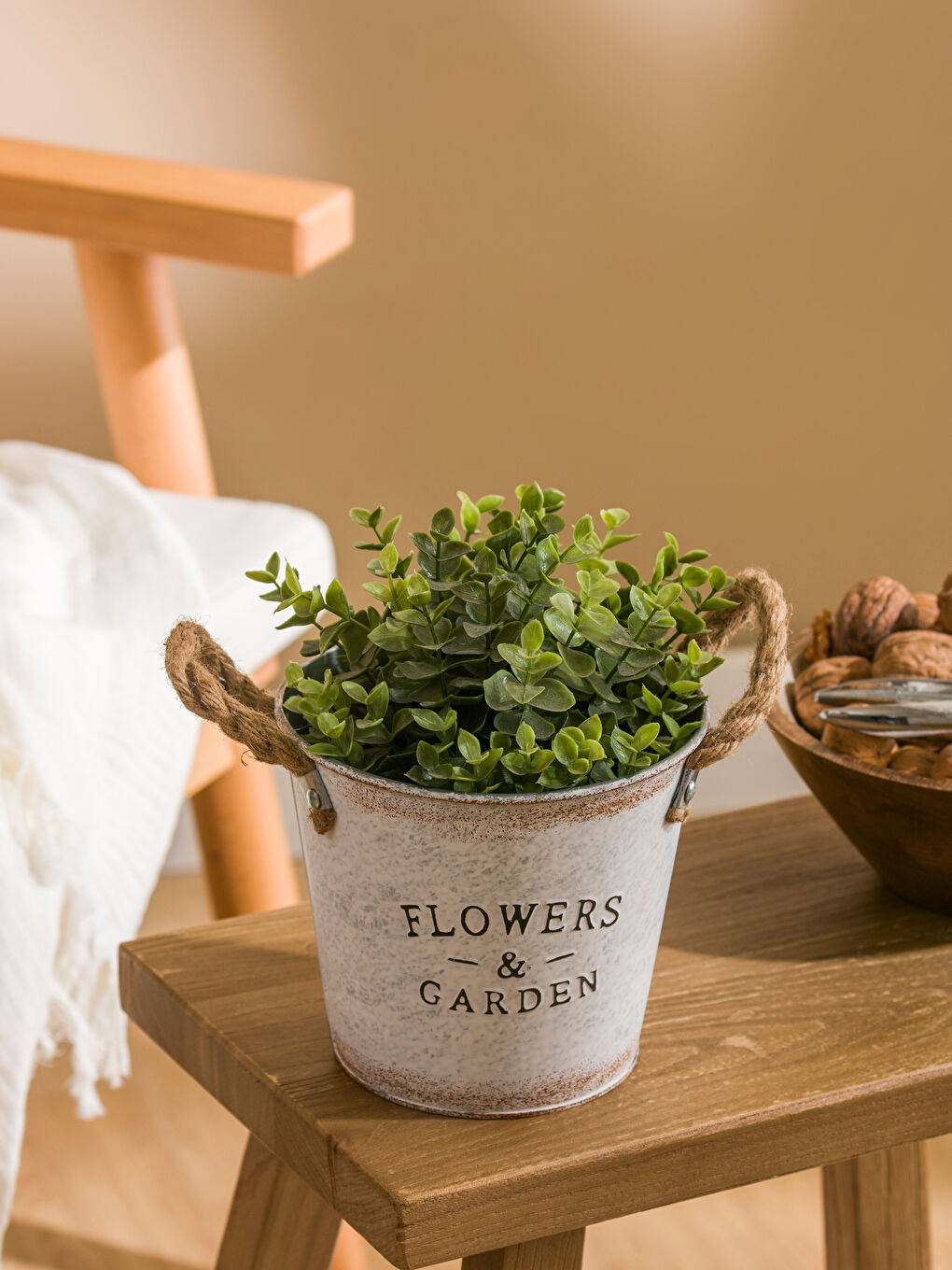 Decorative Metal Flowerpot 14 cm