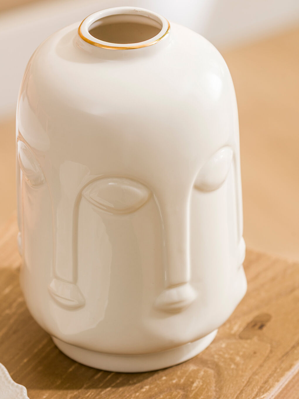 Beyaz Yüz Baskılı Seramik Vazo 21 cm-2