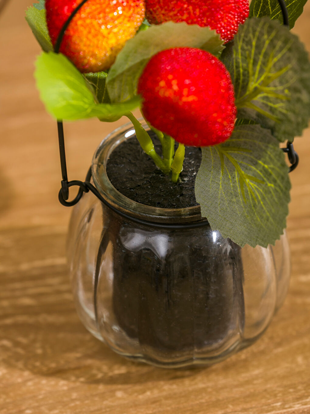 Декоративный искусственный цветок в стеклянном горшке 18 см-2