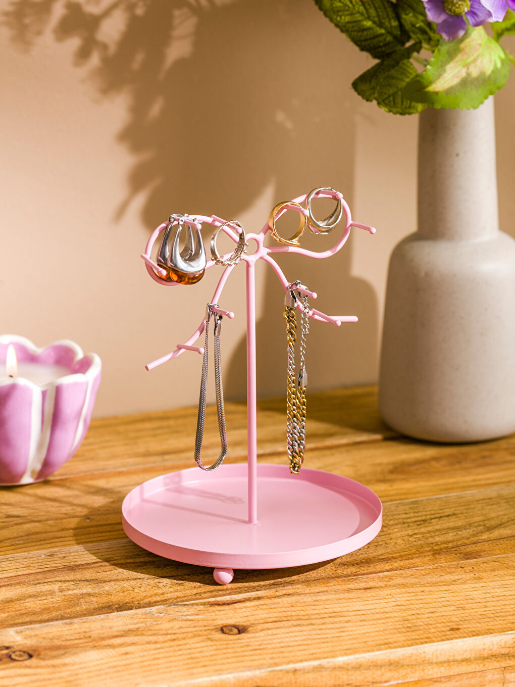 Pembe Fiyonk Detaylı Sunum Tabağı 17 cm