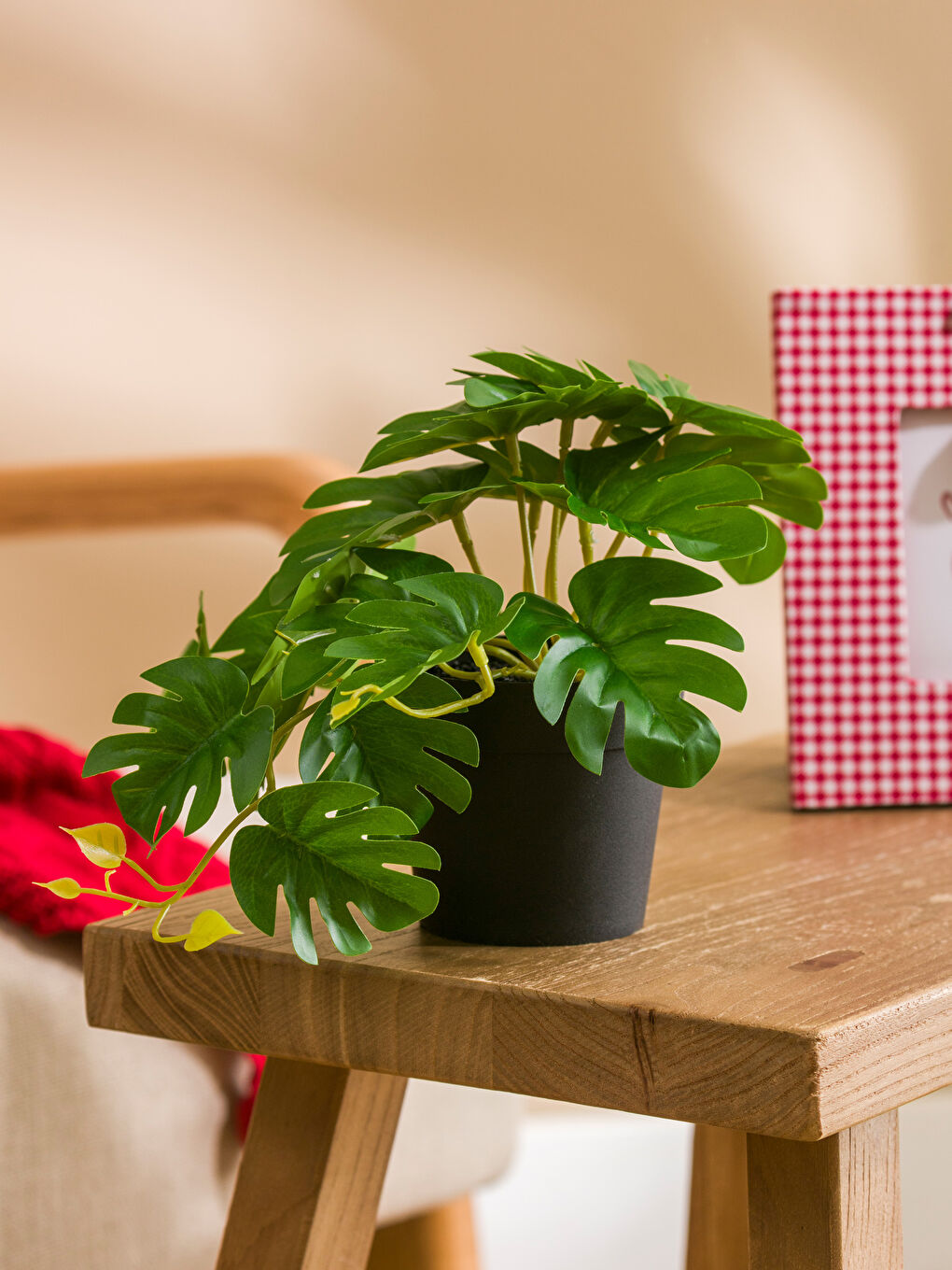 Artificial Flower in Pot 16 cm