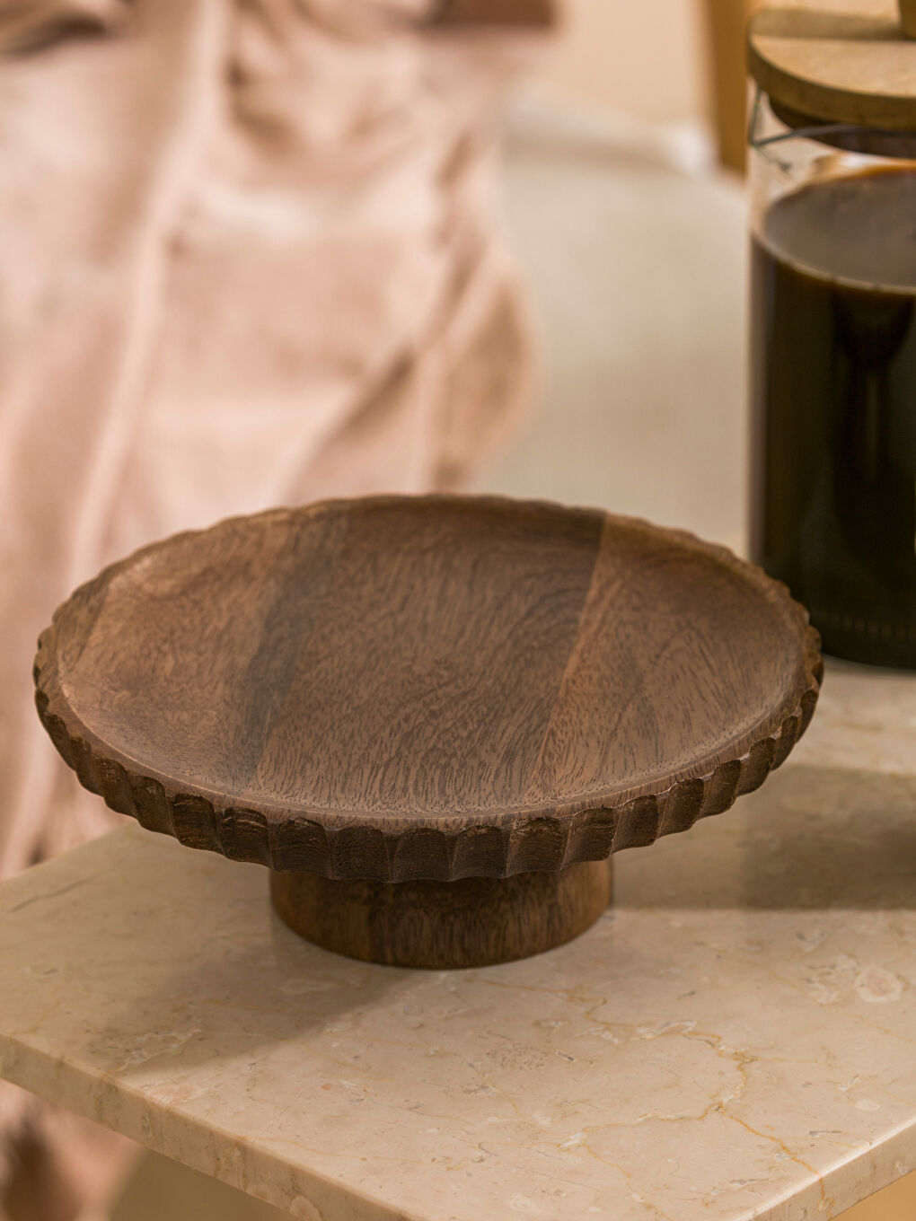 Karışık Dekoratif Ahşap Ayaklı Sunum Tabağı 20 cm
-1