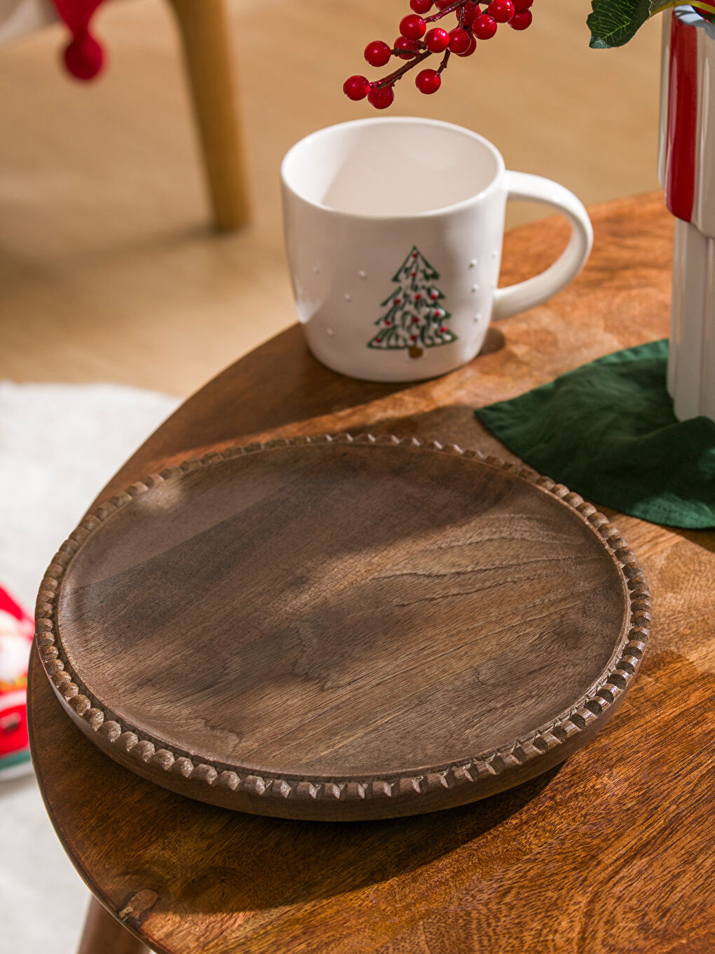 Kahverengi Döner Ayaklı Ahşap Sunumluk 24 cm-1