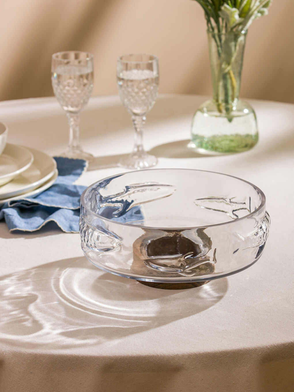 ستاندی کێک بێ ڕه‌نگ