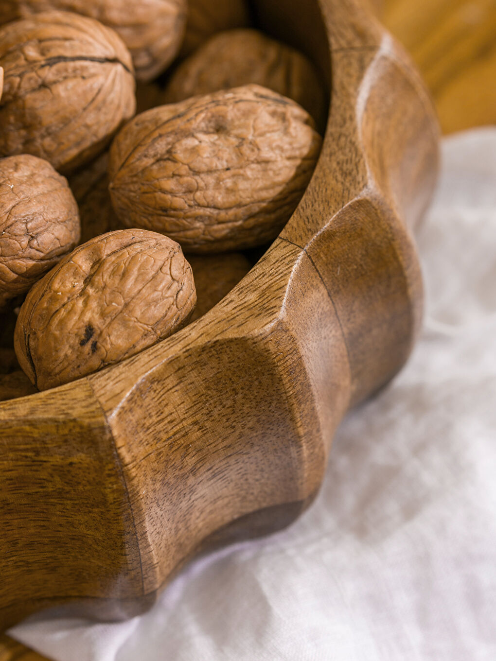 Karışık Oyma Detaylı Ahşap Kase 20 cm-2