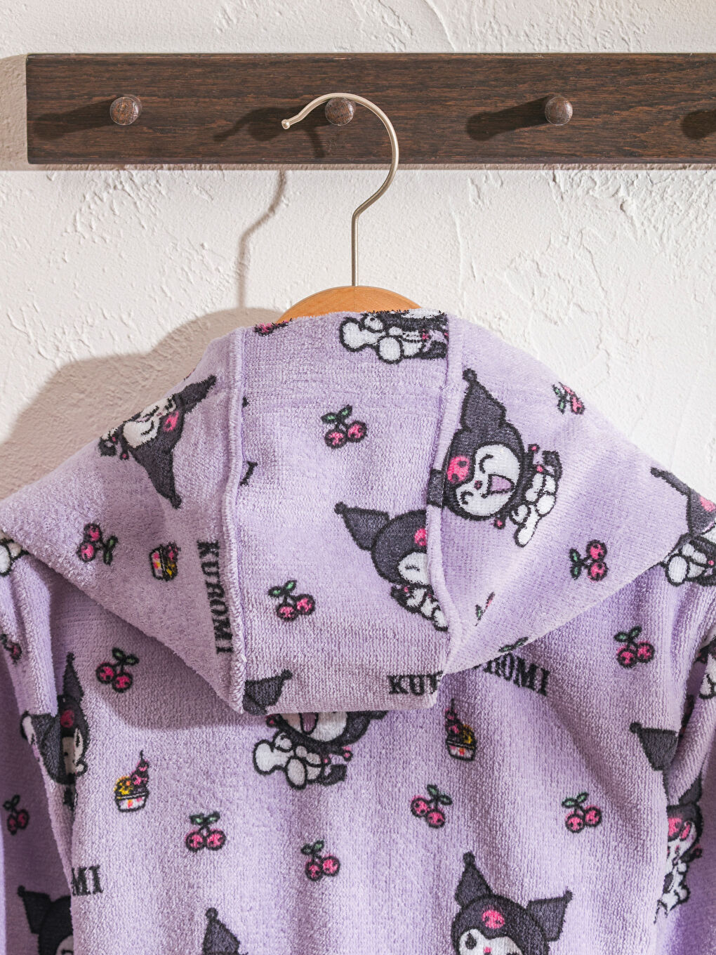 Mor Kuromi Baskılı Kız Çocuk Bornoz-3