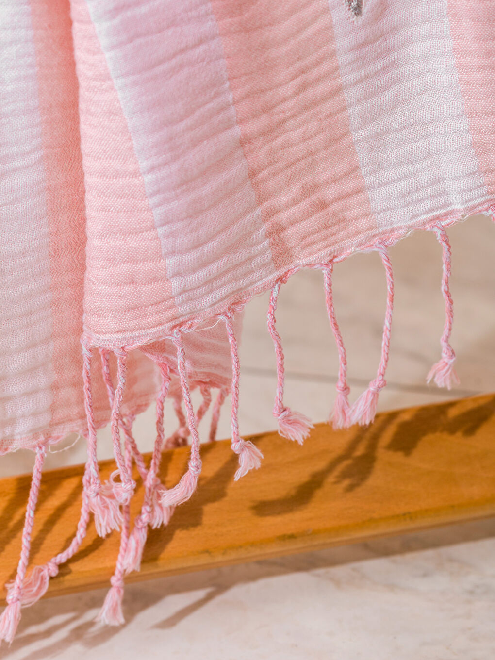 Pembe Nakışlı Kadın Peştemal Plaj Havlusu 70x150 cm-2