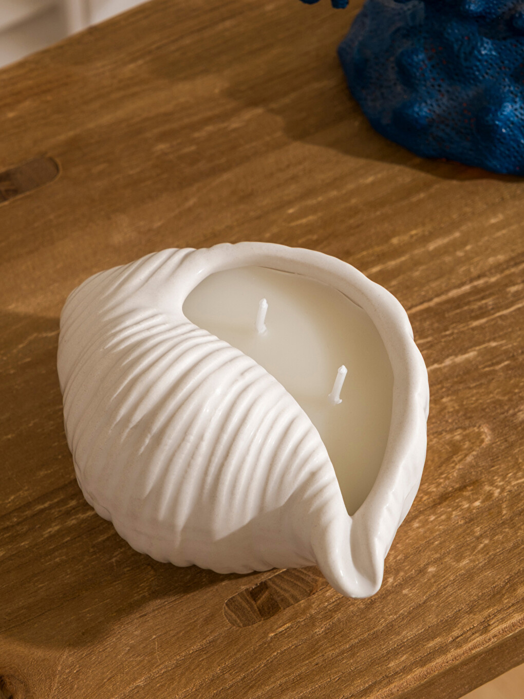 Beyaz Deniz Kabuğu Formunda Mum 13 cm-2