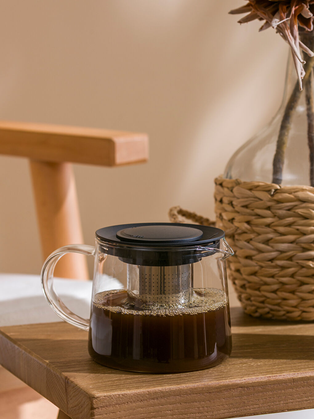 إبريق خليط من الألوان