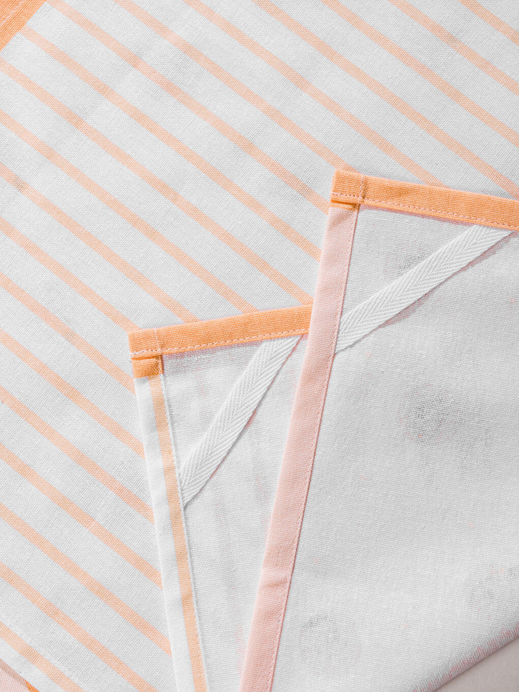 مجموعة فوطة شاي منقوشة 40x50 سم عبوتان-2