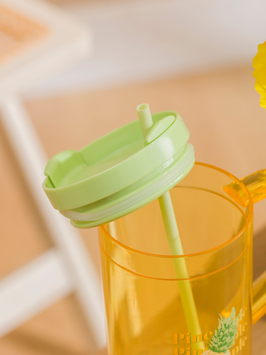 بوتڵی ئاو بێ ڕه‌نگ-2