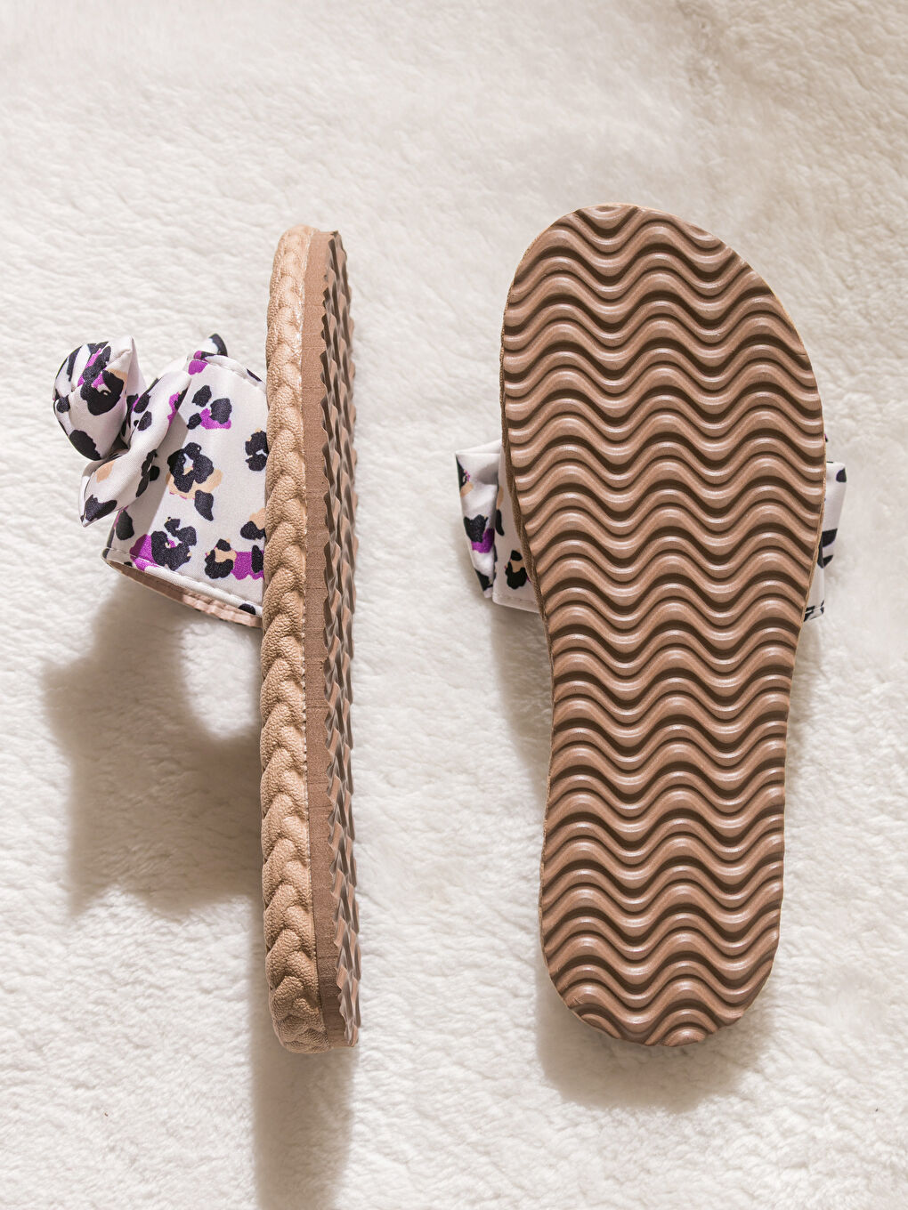 Diapositives Femme à motif nœud-3