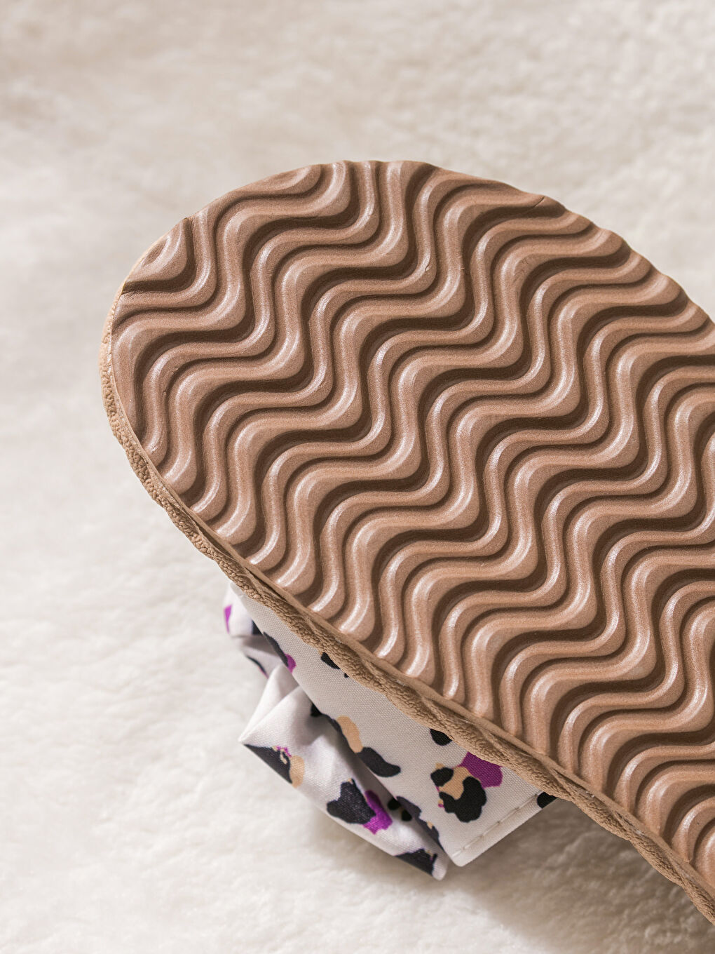 Diapositives Femme à motif nœud-4