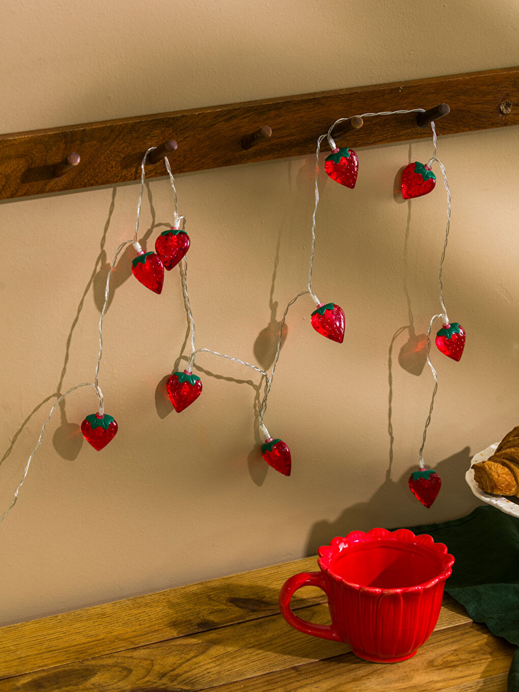 Karışık Çilek Figürlü Dekoratif Led-1