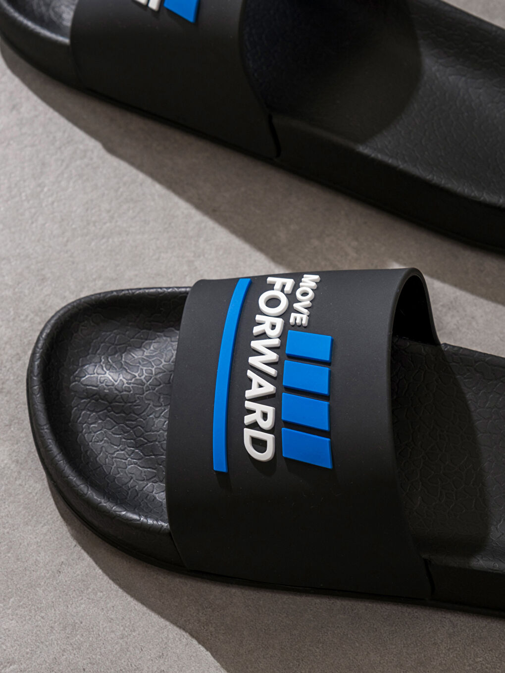 Мужчины Черный Тапочка-1