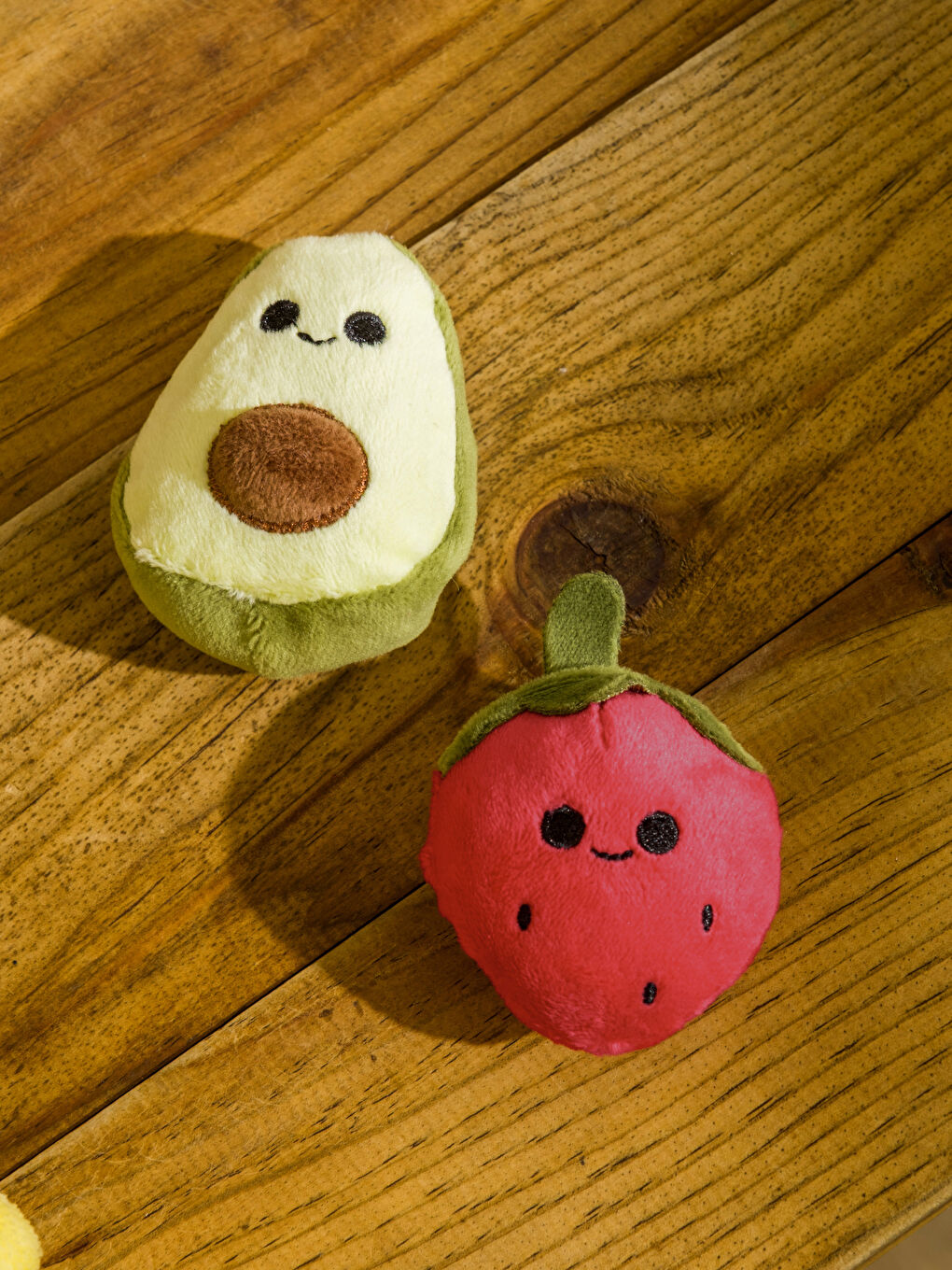 Авокадо және құлпынай өрнекті магнитті үлпілдек ойыншықтар жиынтығы 2-1