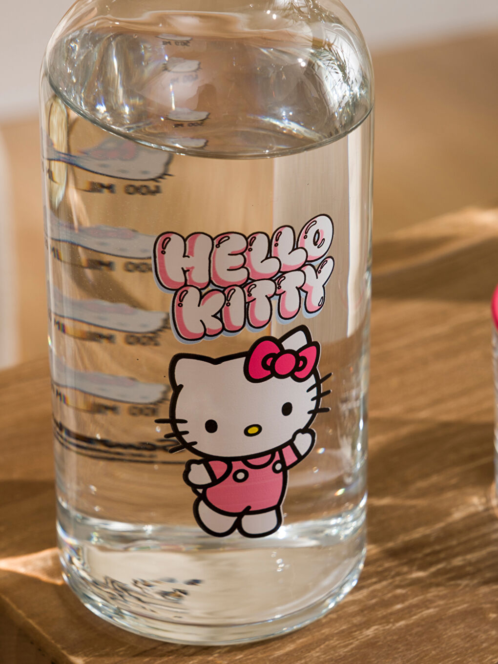 Pembe Hello Kitty Figürlü Baş Ucu Sürahisi 700 ml-3
