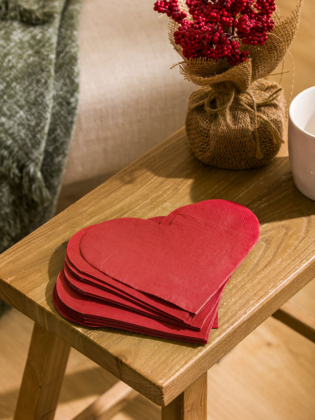 Kırmızı Kalp Baskılı Kağıt Peçete 20'li-1