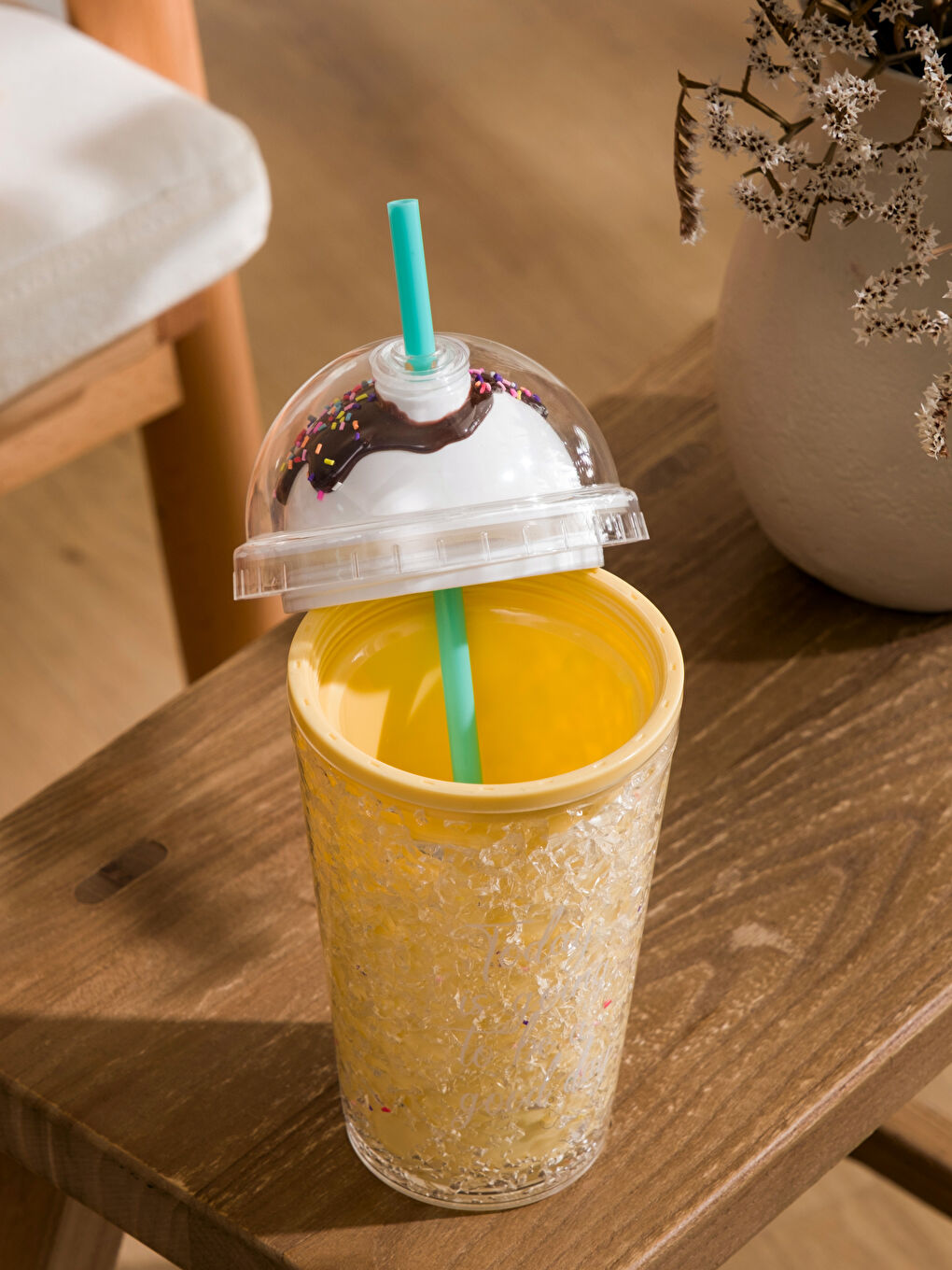 Karışık Dondurma Figürlü Pipetli Meşrubat Bardağı 450 ml-1