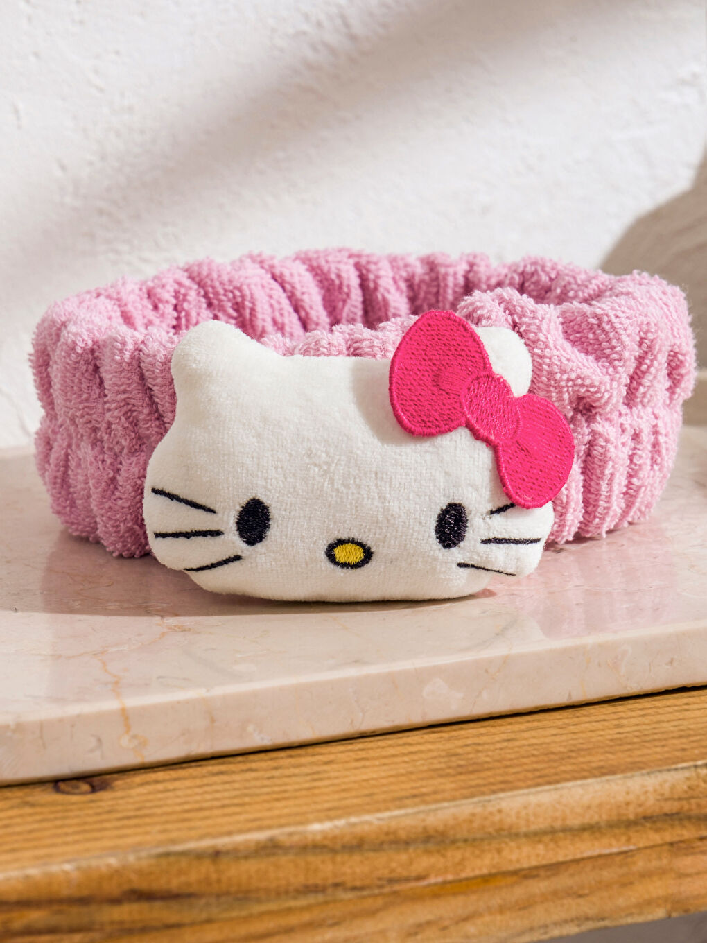 Pembe Hello Kitty Figürlü Kadın Saç Bandı-2