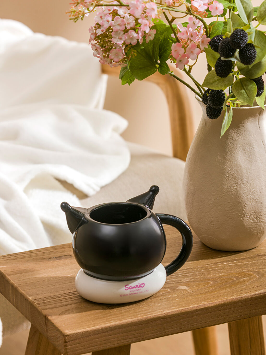 Kuromi Figured Ceramic Mug 500 ml-1