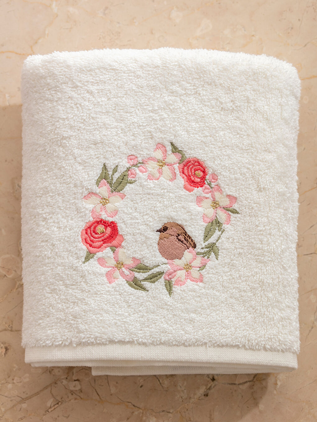 Ekru Çiçek Nakışlı Yüz Havlusu 50x80 cm-2
