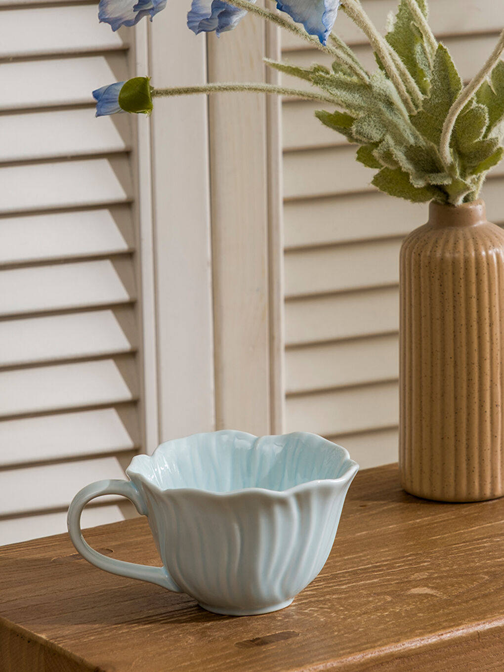 Yeşil Çiçek Desenli Porselen Kupa-1