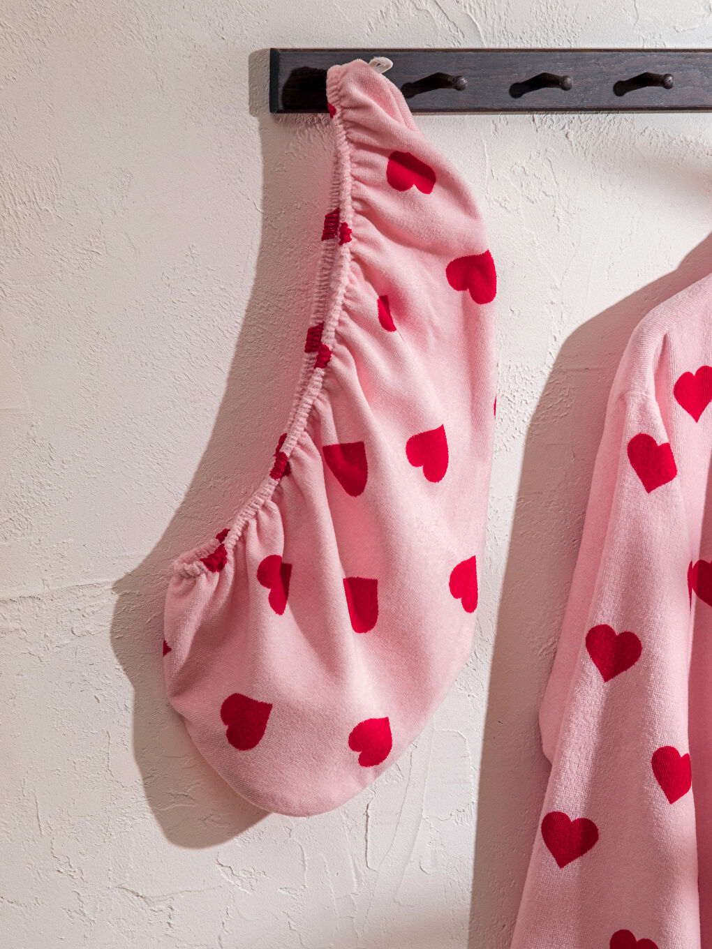 Pembe Kalp Desenli Kadın Saç Bonesi