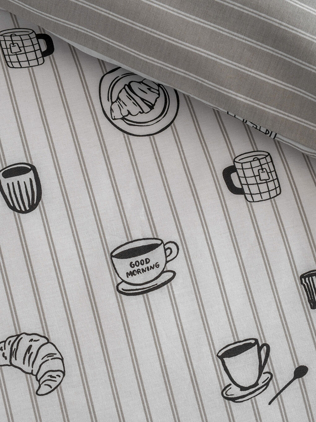 Karışık Çift Kişilik Nevresim Seti-4