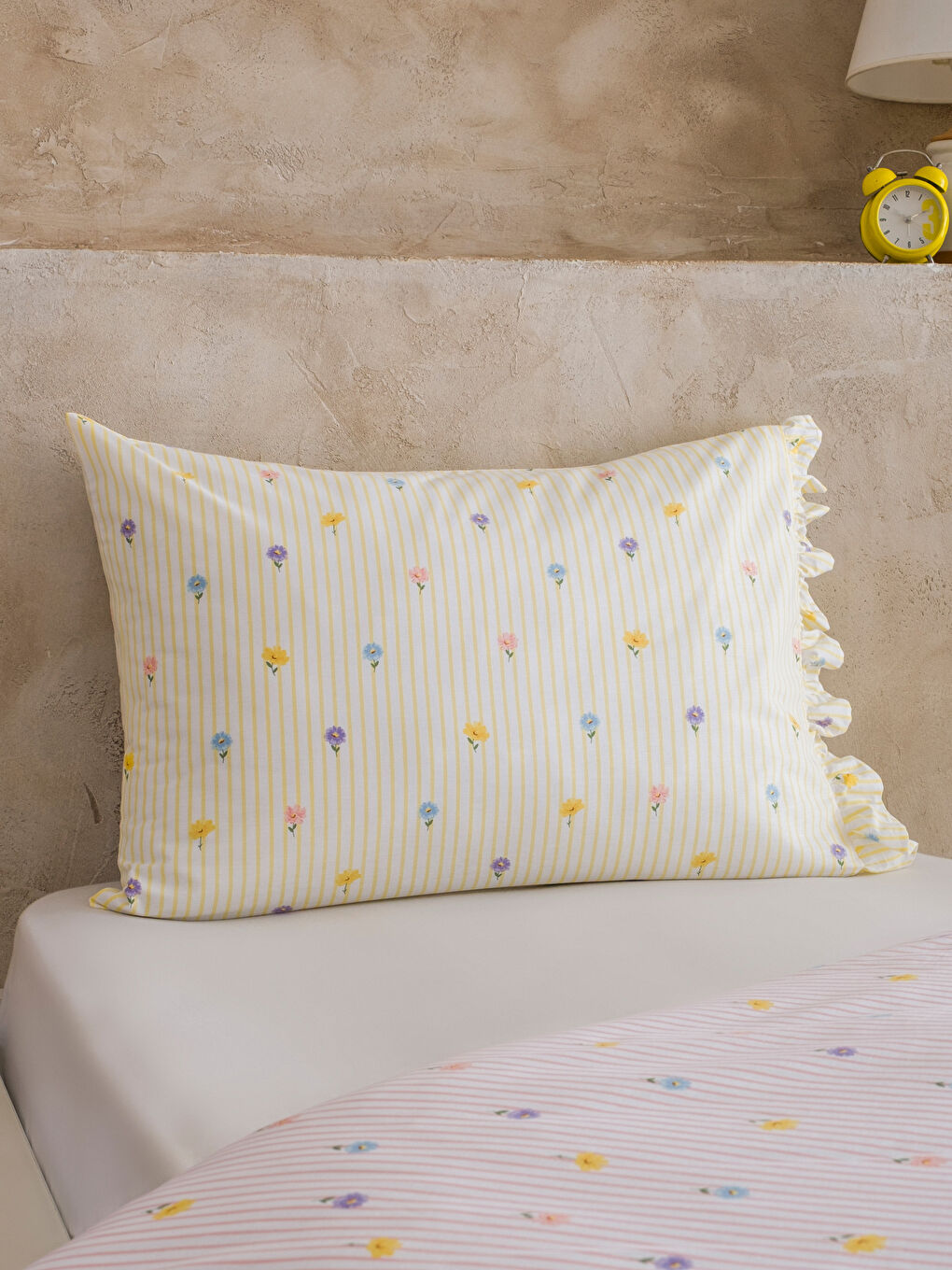 Karışık Desenli Tek Kişilik Nevresim Seti-2