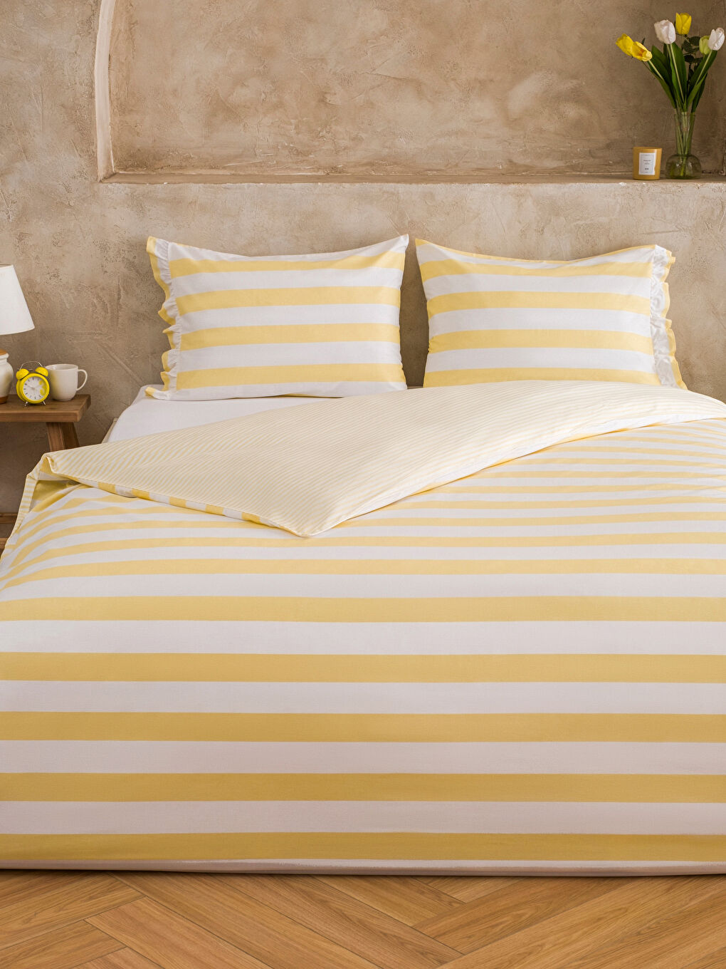Sarı Çizgili Çift Kişilik Nevresim Seti