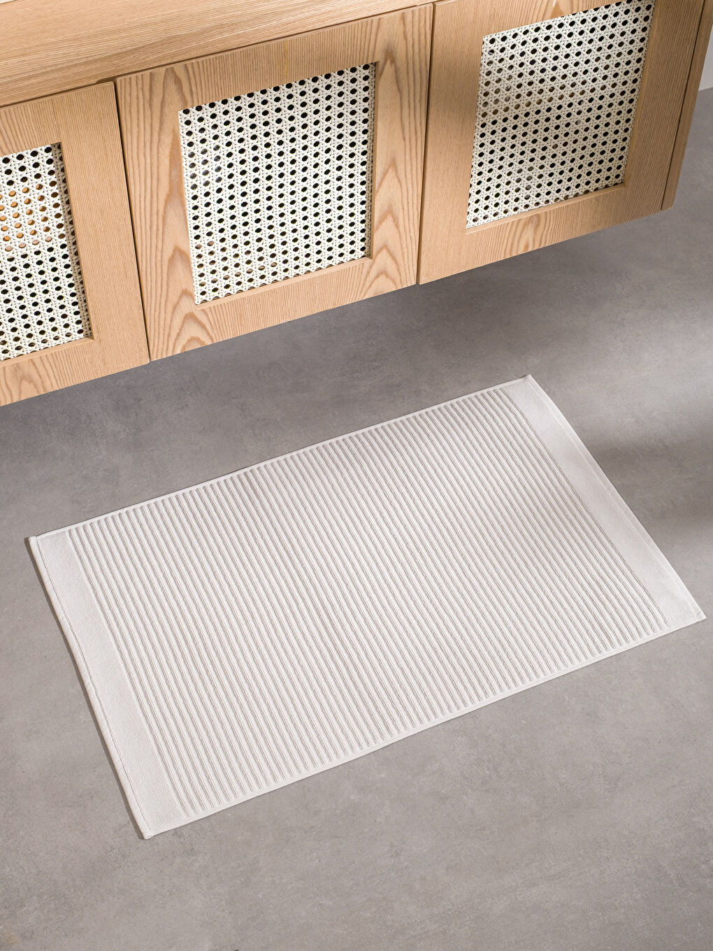 Gri Çizgili Banyo Paspası 50x70 cm