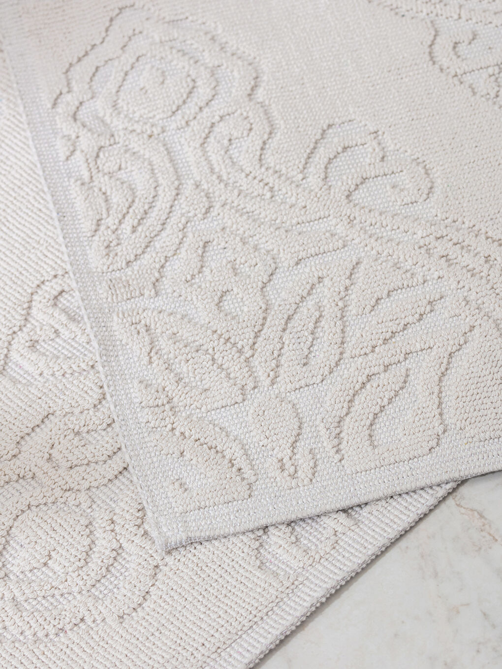 экрю Коврик для ванной-1