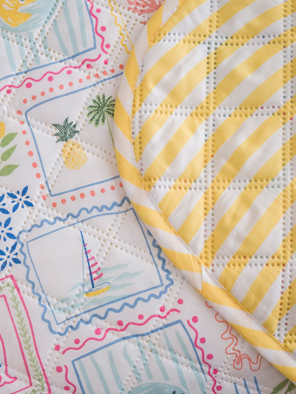 Double Sided Patterned Double Bedspread-3