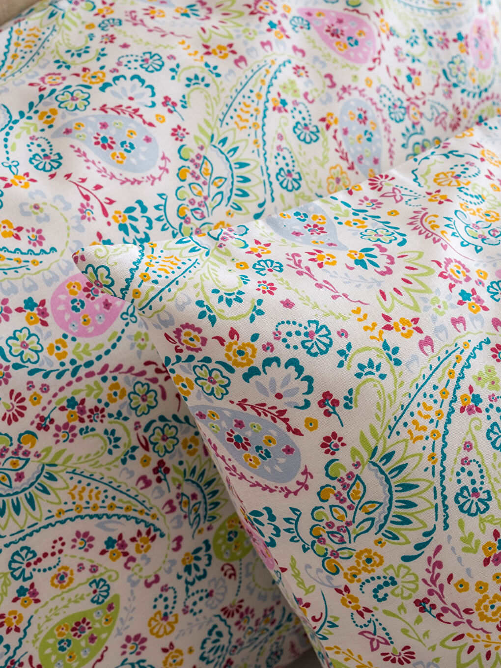 Karışık Çiçek Baskılı Çift Kişilik Nevresim Seti-3