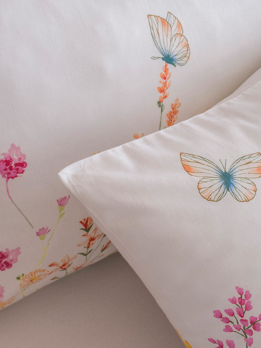 Karışık Çiçekli Çift Kişilik Nevresim Seti-3