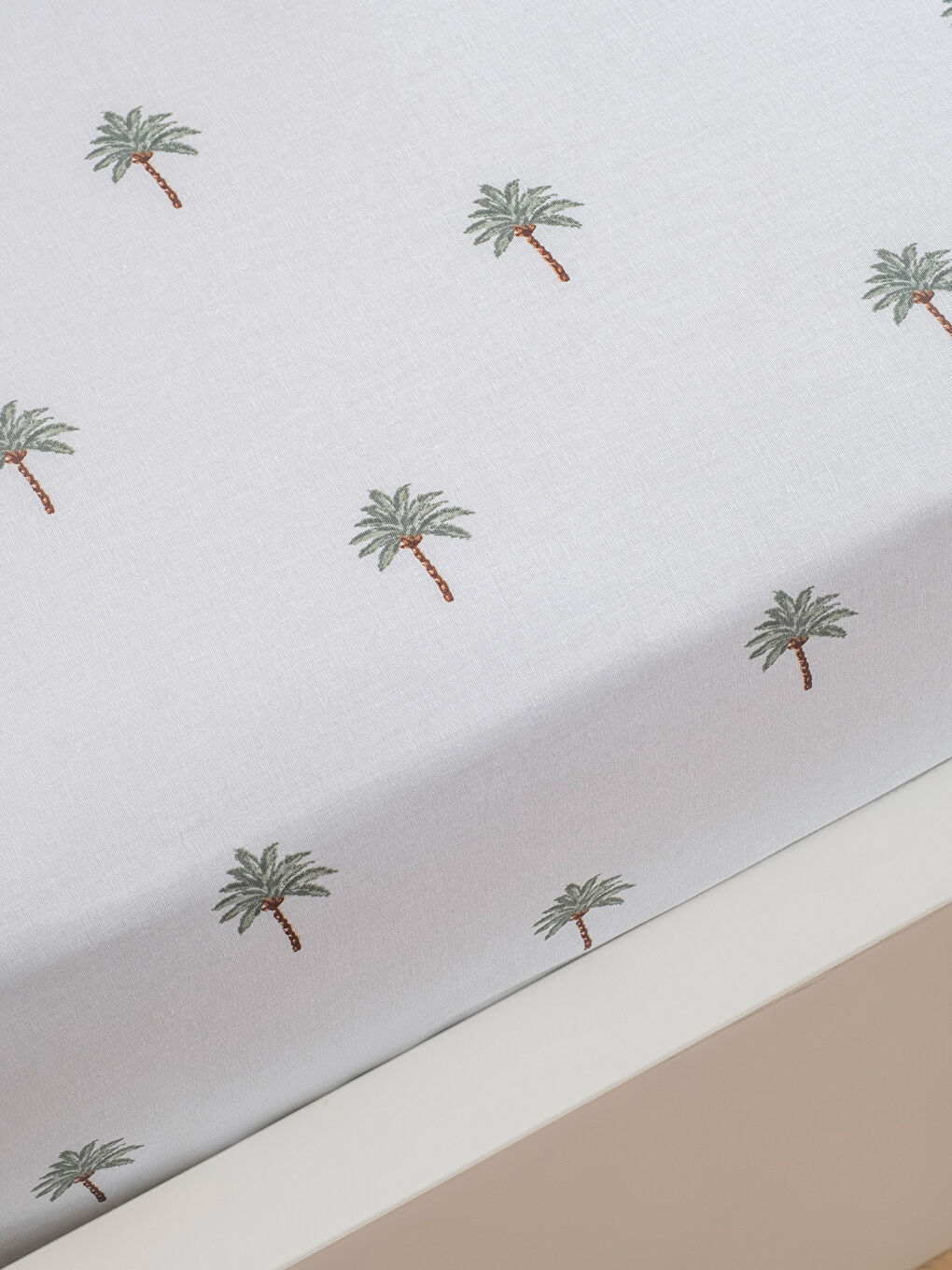 Простыня с узором пальм-1