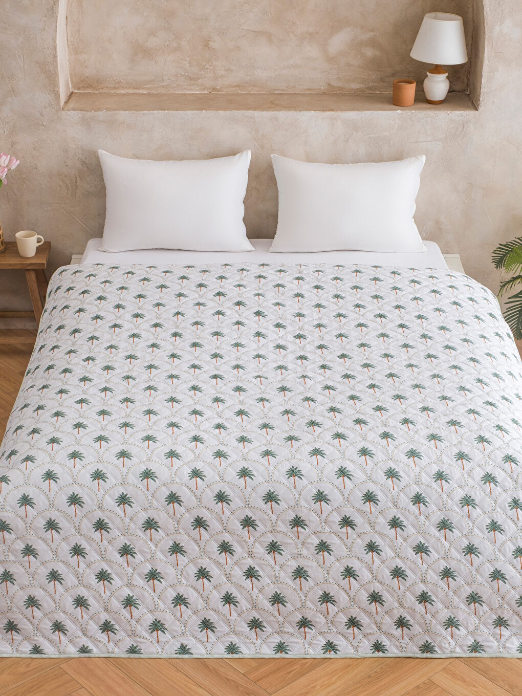 Patterned Double Bedspread-1