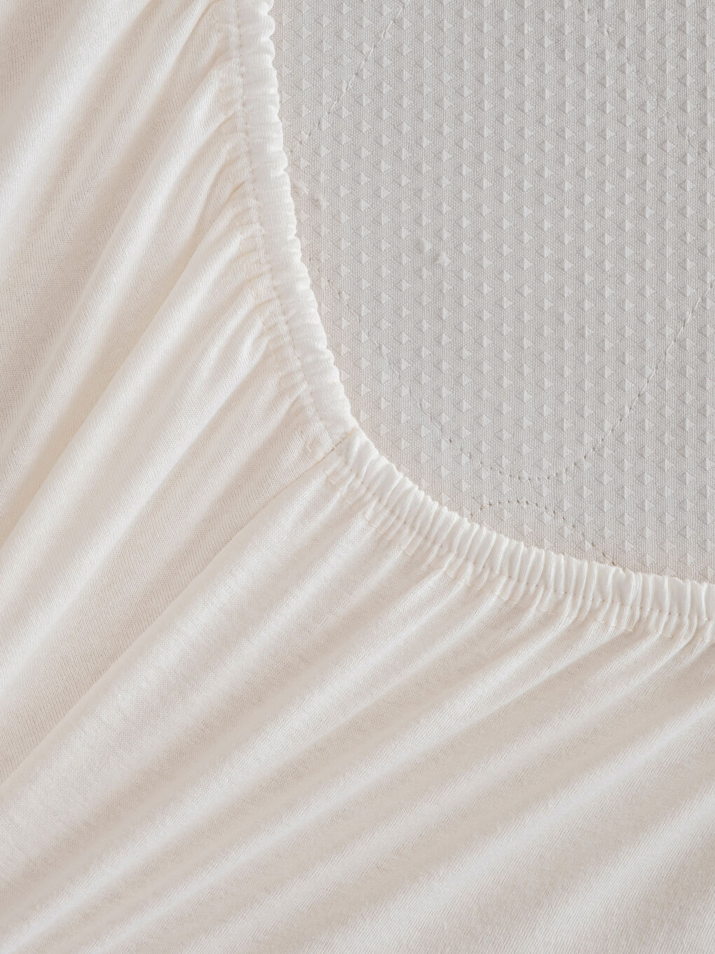 Bej Çift Kişilik Lastikli Çarşaf-3